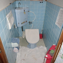 修正　橋口邸トイレ施工前.jpg